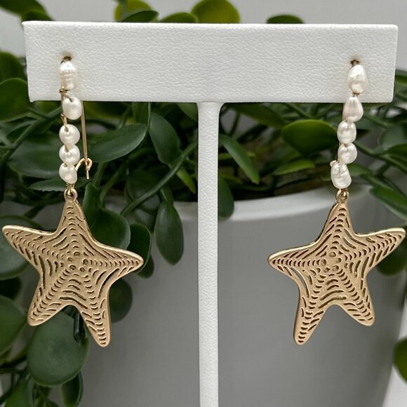 Tommy Bahama Gold Starfish Earrings with Pearl Accents - Picture 2 of 3
